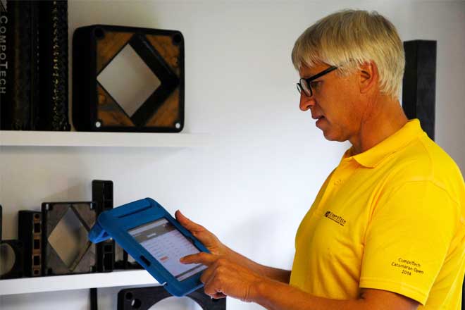     iPad as a Dust Resistant Terminal
